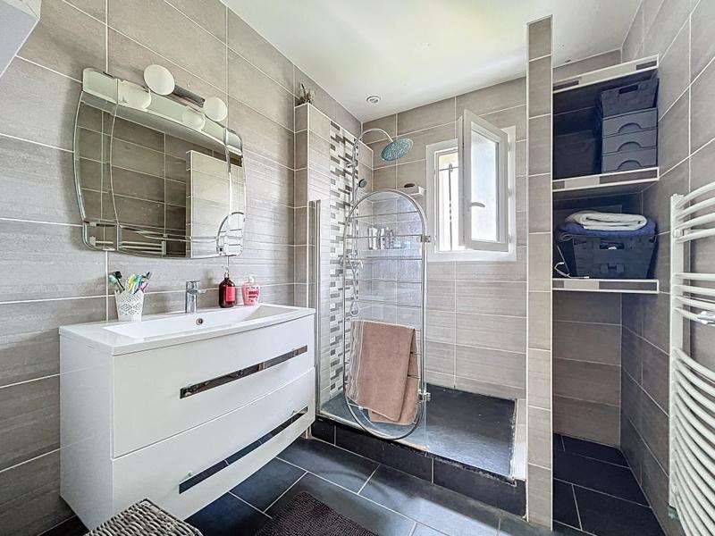 Maison - 175 m² - 6 pièces