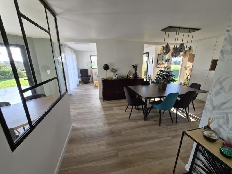 Maison - 151 m² - 7 pièces