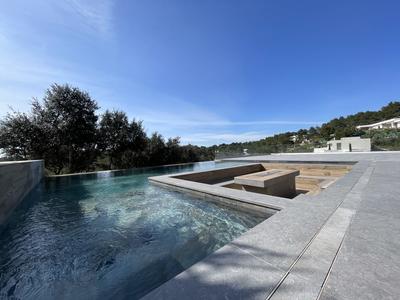 Maison contemporaine - 186 m² - 5 pièces