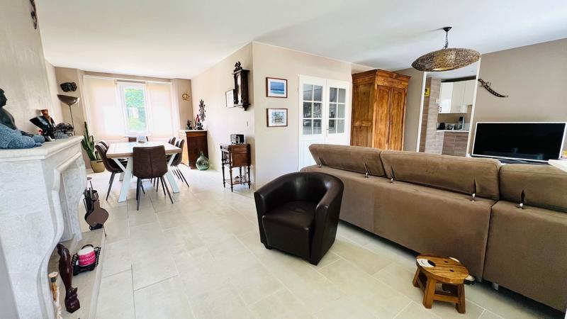 Maison - 180 m² - 7 pièces