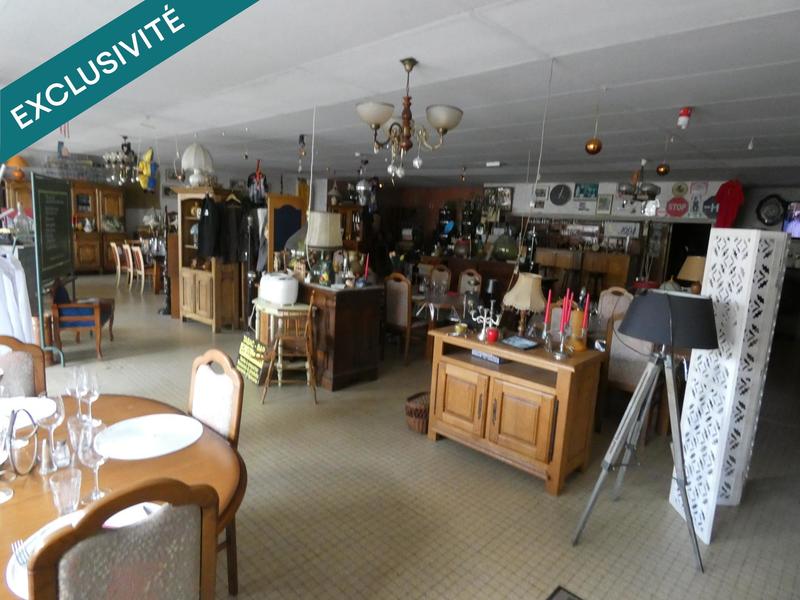 Local commercial - 2 200 m² - 8 pièces