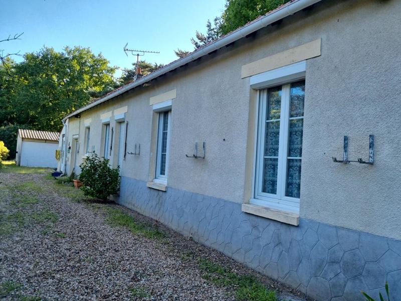 Maison - 640 m² - 3 pièces