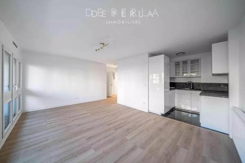 Appartement - 75 m² - 4 pièces