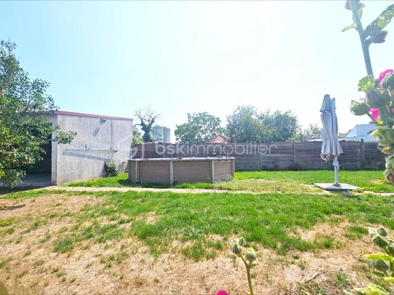 Maison traditionnelle - 196 m² - 5 pièces