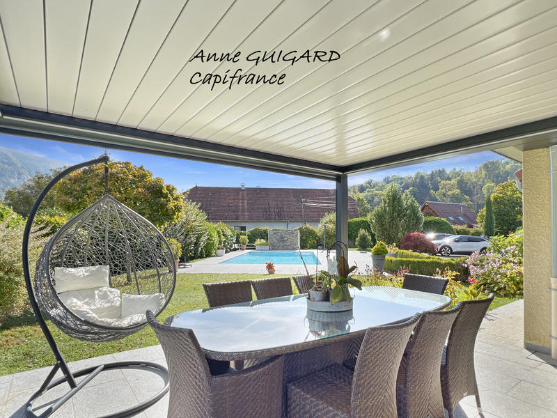 Maison - 194 m² - 6 pièces