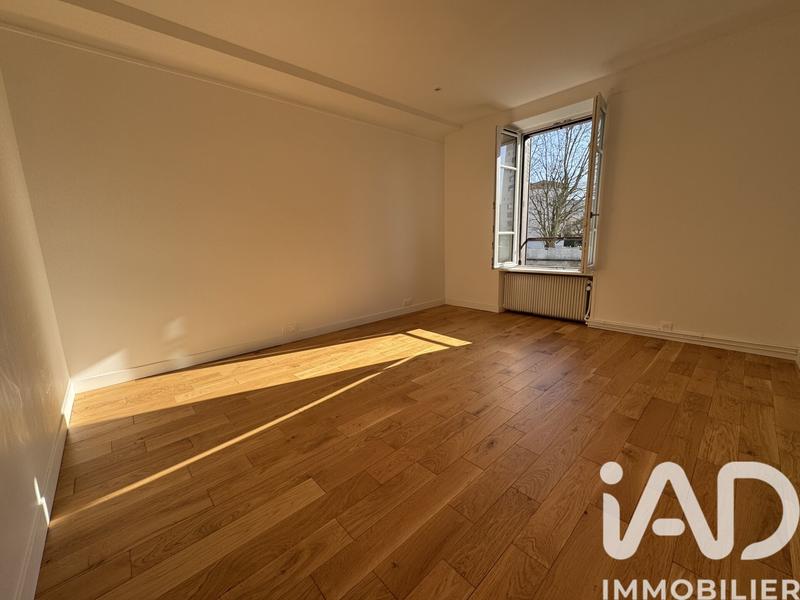 Appartement - 90 m² - 3 pièces