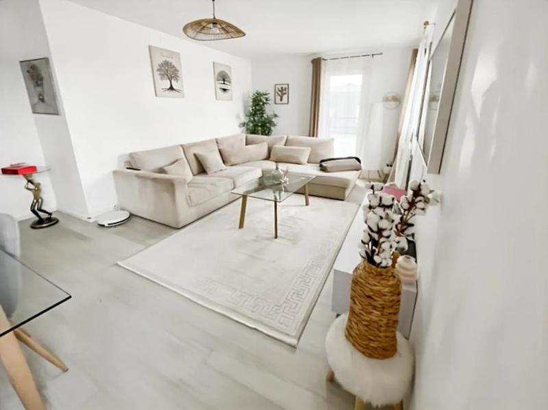 Appartement - 82 m² - 4 pièces