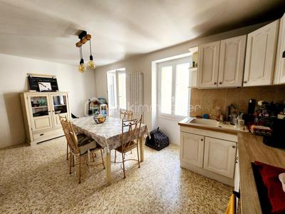 Maison de village - 80 m² - 4 pièces