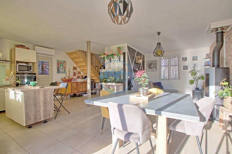 Maison - 104 m² - 4 pièces