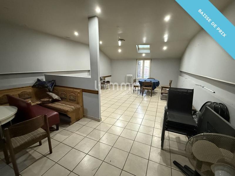 Maison - 300 m² - 9 pièces