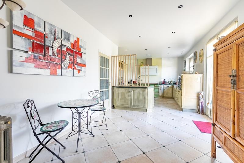 Maison - 270 m² - 8 pièces