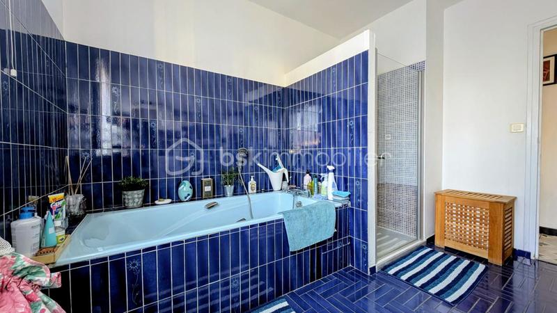 Maison - 153 m² - 7 pièces