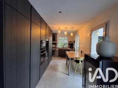 Maison - 162 m² - 5 pièces