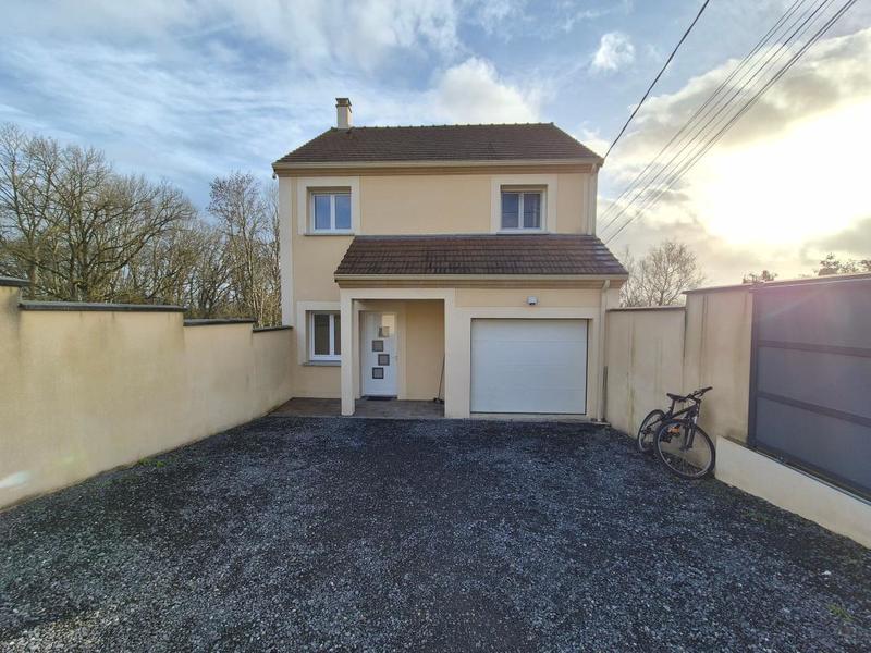 Maison - 85 m² - 5 pièces