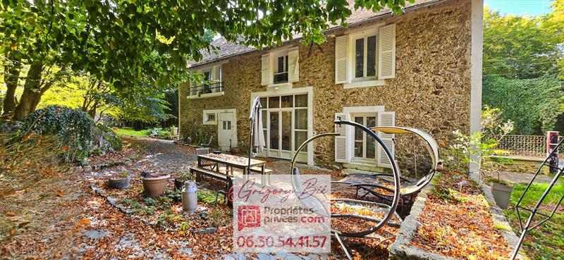 Maison - 231 m² - 7 pièces