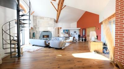 Maison - 380 m² - 9 pièces