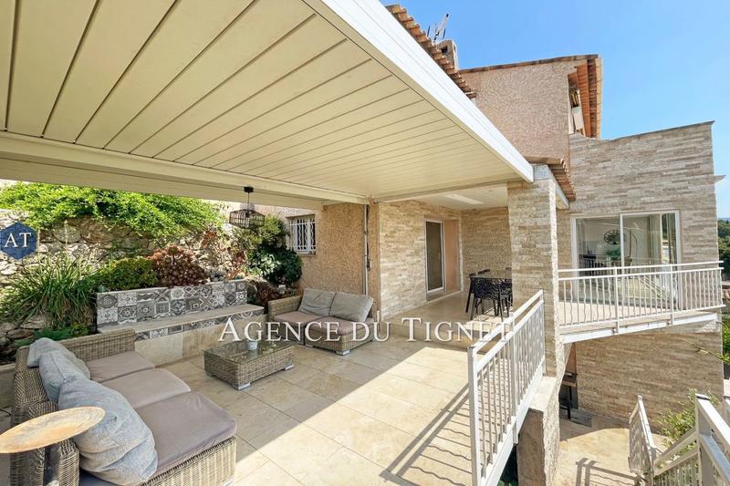 Maison - 180 m² - 7 pièces