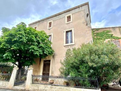 Maison - 203 m² - 6 pièces