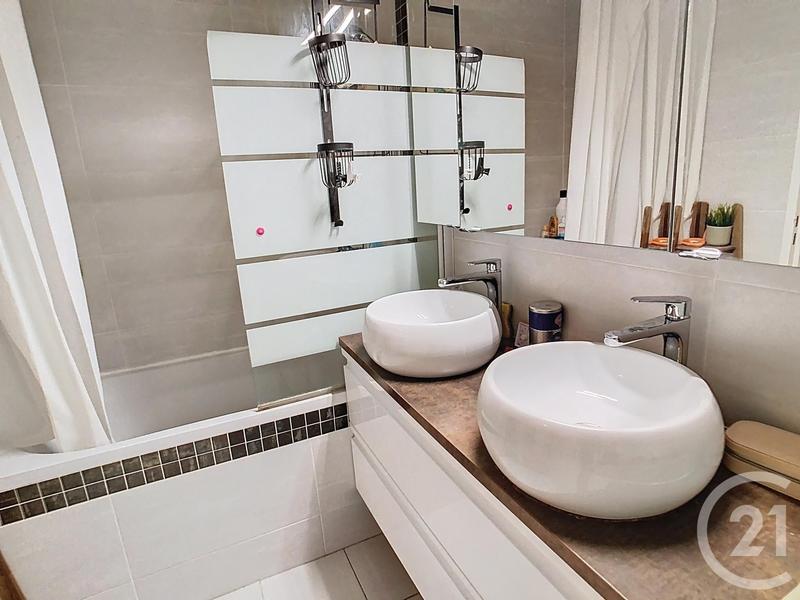 Duplex - 90 m² - 4 pièces