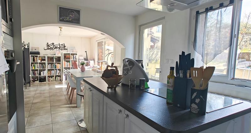 Maison - 192 m² - 5 pièces