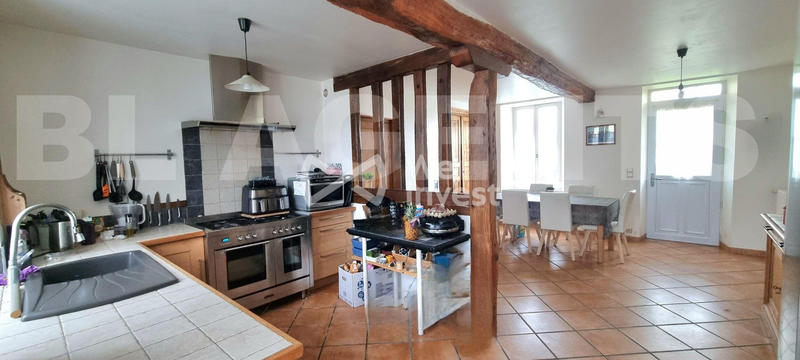 Maison - 176 m² - 7 pièces