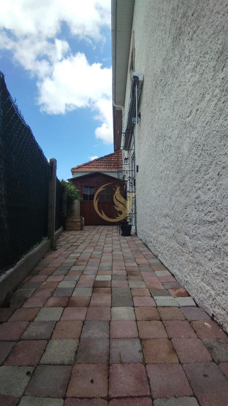 Maison - 141 m² - 5 pièces