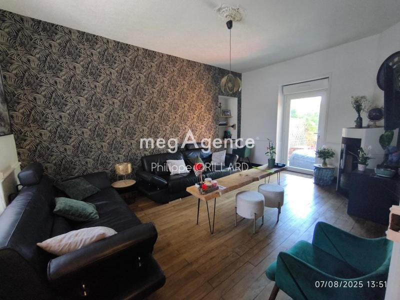 Maison - 180 m² - 7 pièces