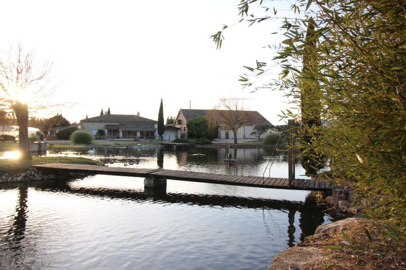 Propriété - 460 m² - 11 pièces