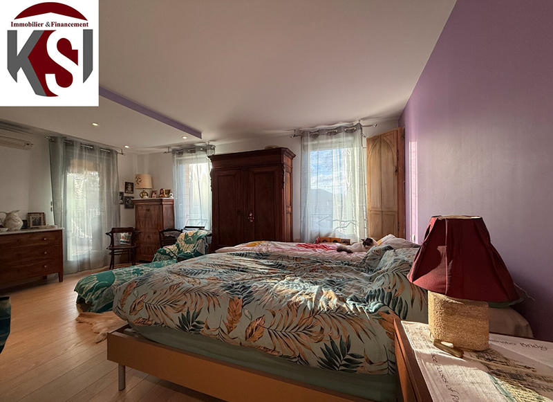 Appartement - 107 m² - 4 pièces