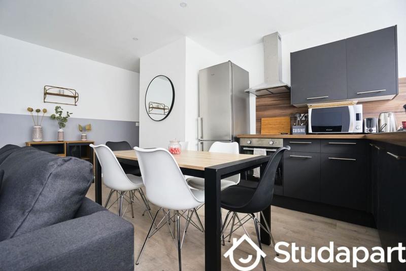 Chambre - 10 m² - 1 pièce