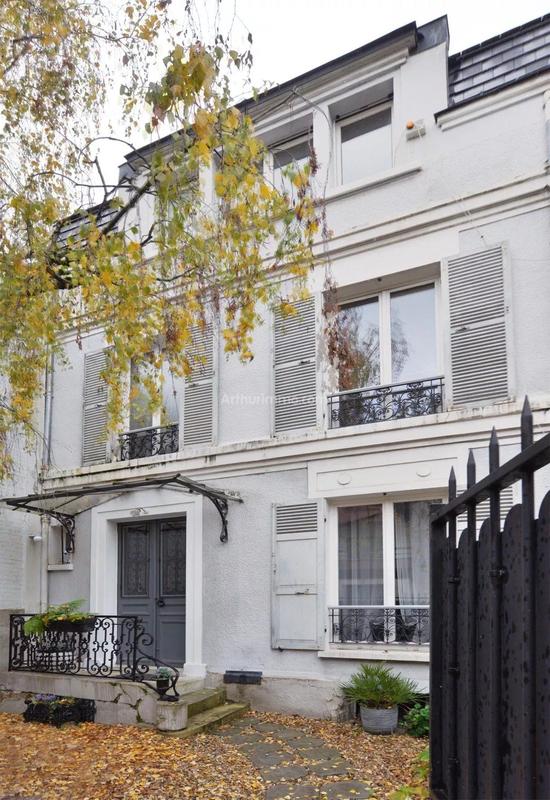 Maison - 147 m² - 7 pièces