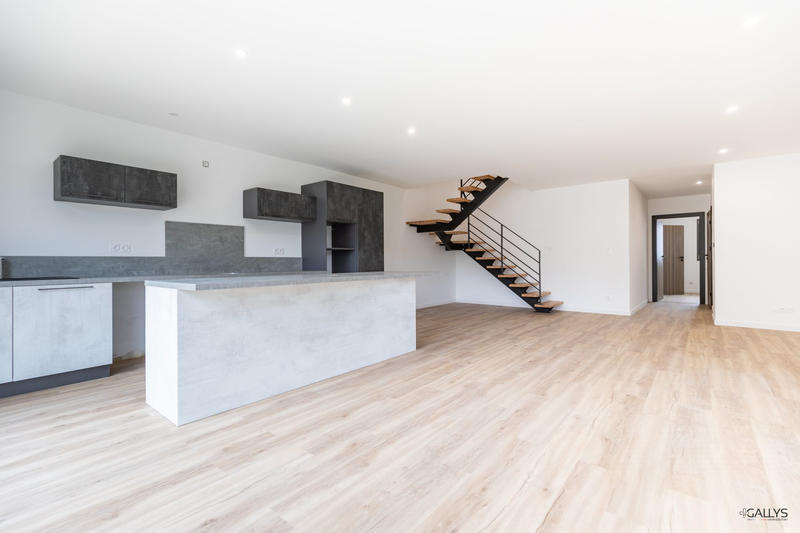 Maison - 142 m² - 6 pièces