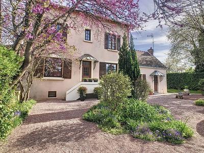 Propriété - 180 m² - 7 pièces