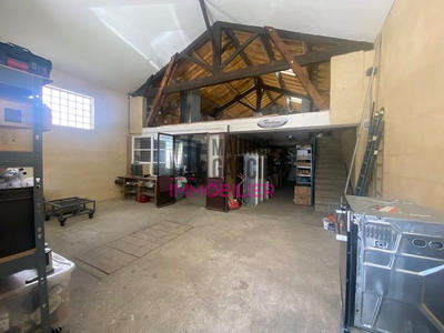 Local commercial - 212 m²