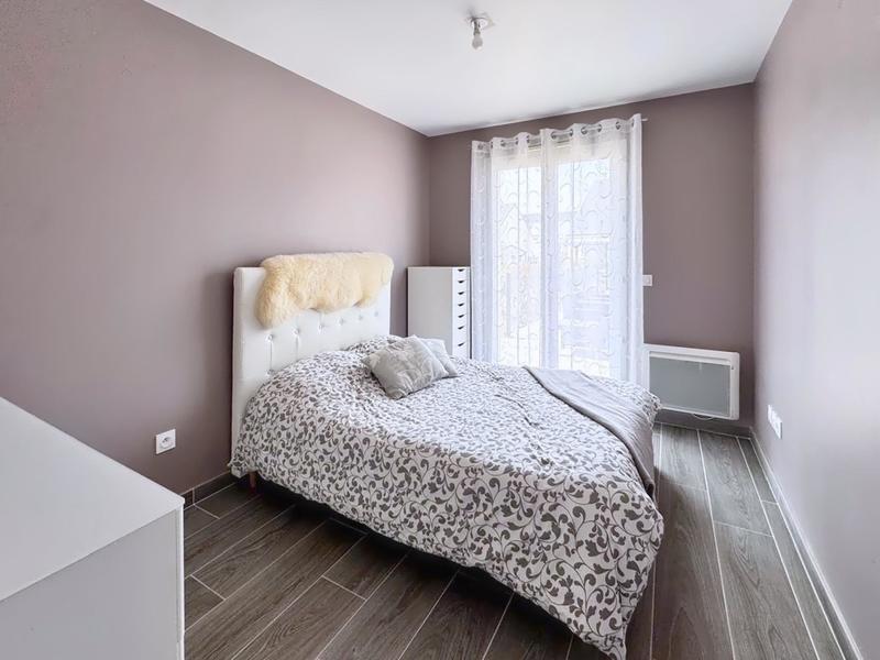 Maison - 99 m² - 6 pièces