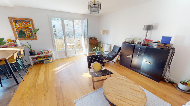 Appartement - 80 m² - 4 pièces