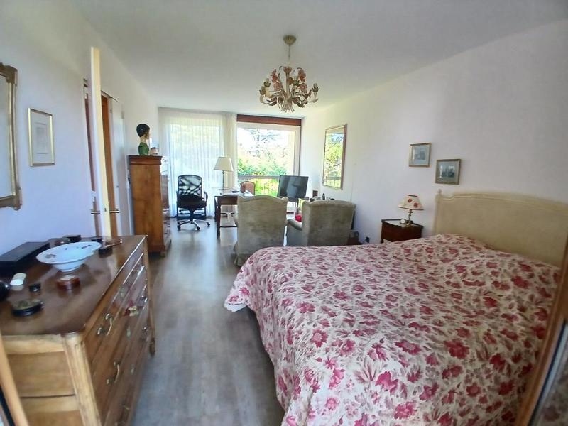 Maison - 186 m² - 7 pièces