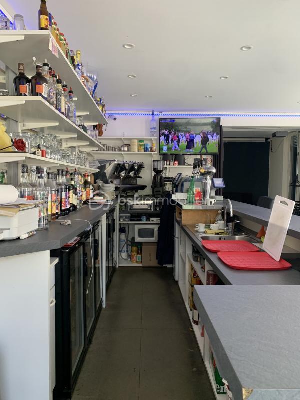 Local commercial - 75 m² - 3 pièces