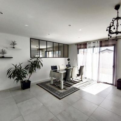 Maison - 131 m² - 8 pièces