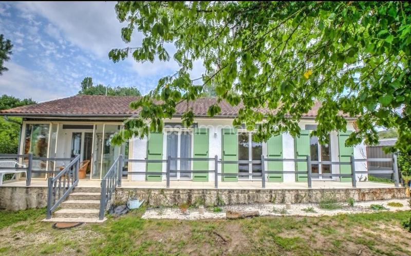 Maison - 106 m² - 4 pièces