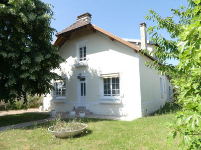 Maison - 110 m² - 4 pièces