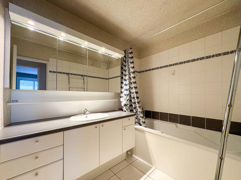 Appartement - 99 m² - 5 pièces