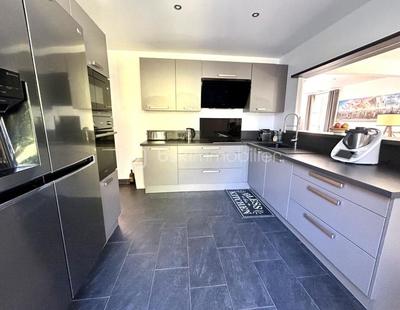 Maison - 135 m² - 7 pièces