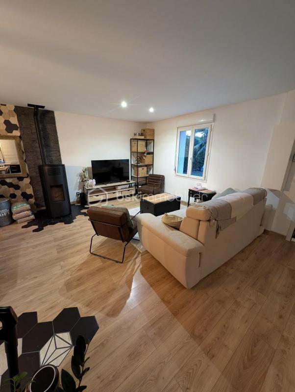 Pavillon - 168 m² - 7 pièces