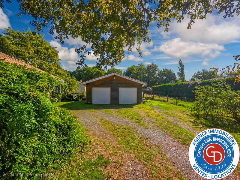 Maison - 184 m² - 8 pièces