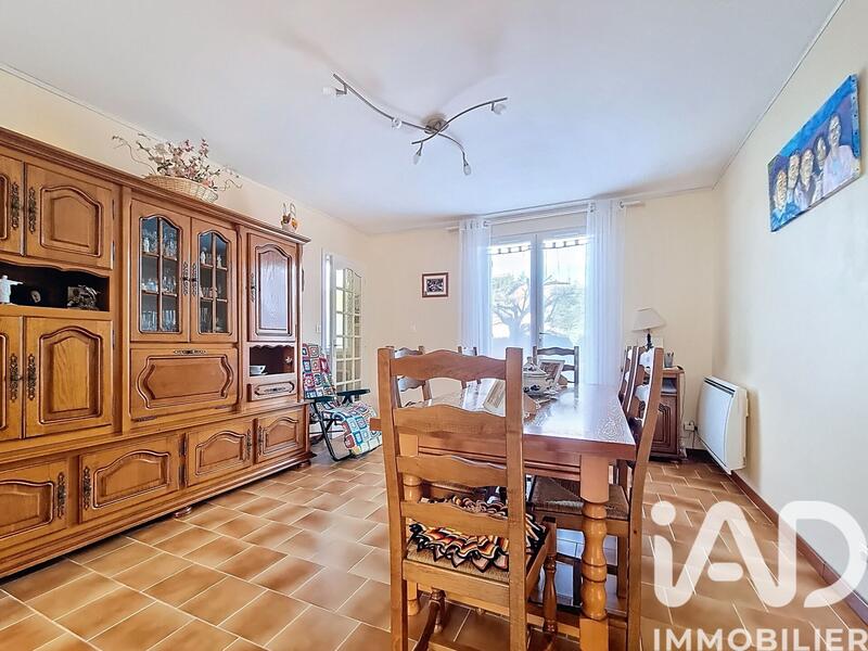 Maison - 90 m² - 5 pièces