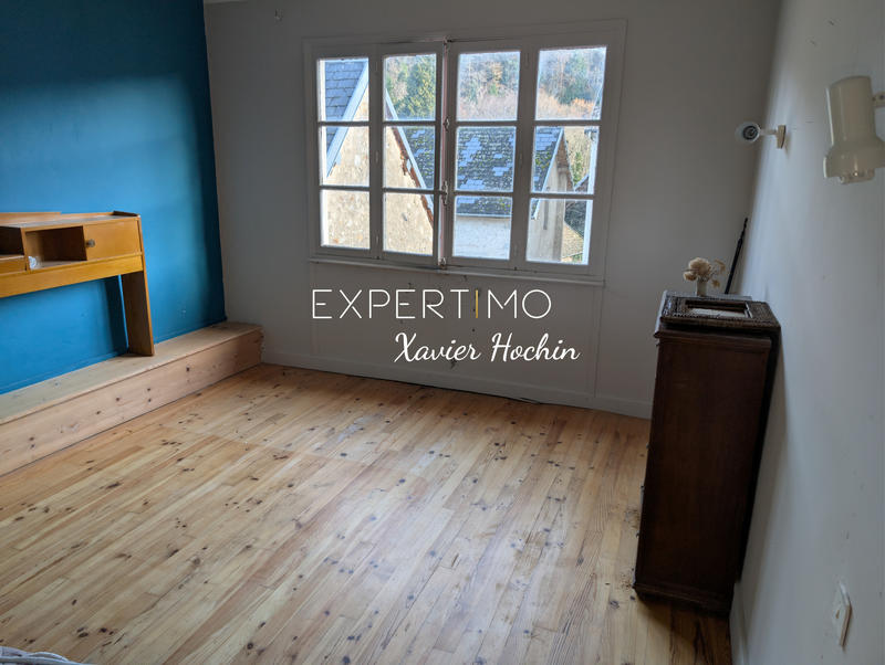 Maison - 960 m² - 32 pièces