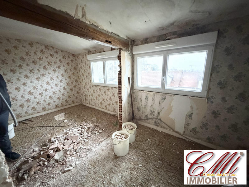 Maison - 90 m² - 4 pièces