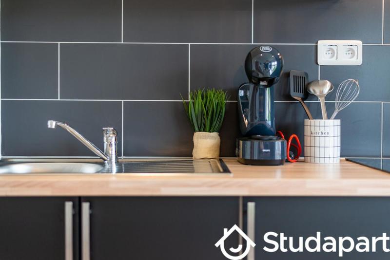 Chambre - 11 m² - 1 pièce