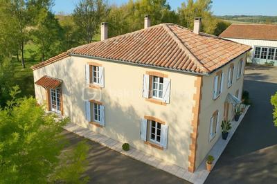 Maison de maîtres - 136 m² - 4 pièces